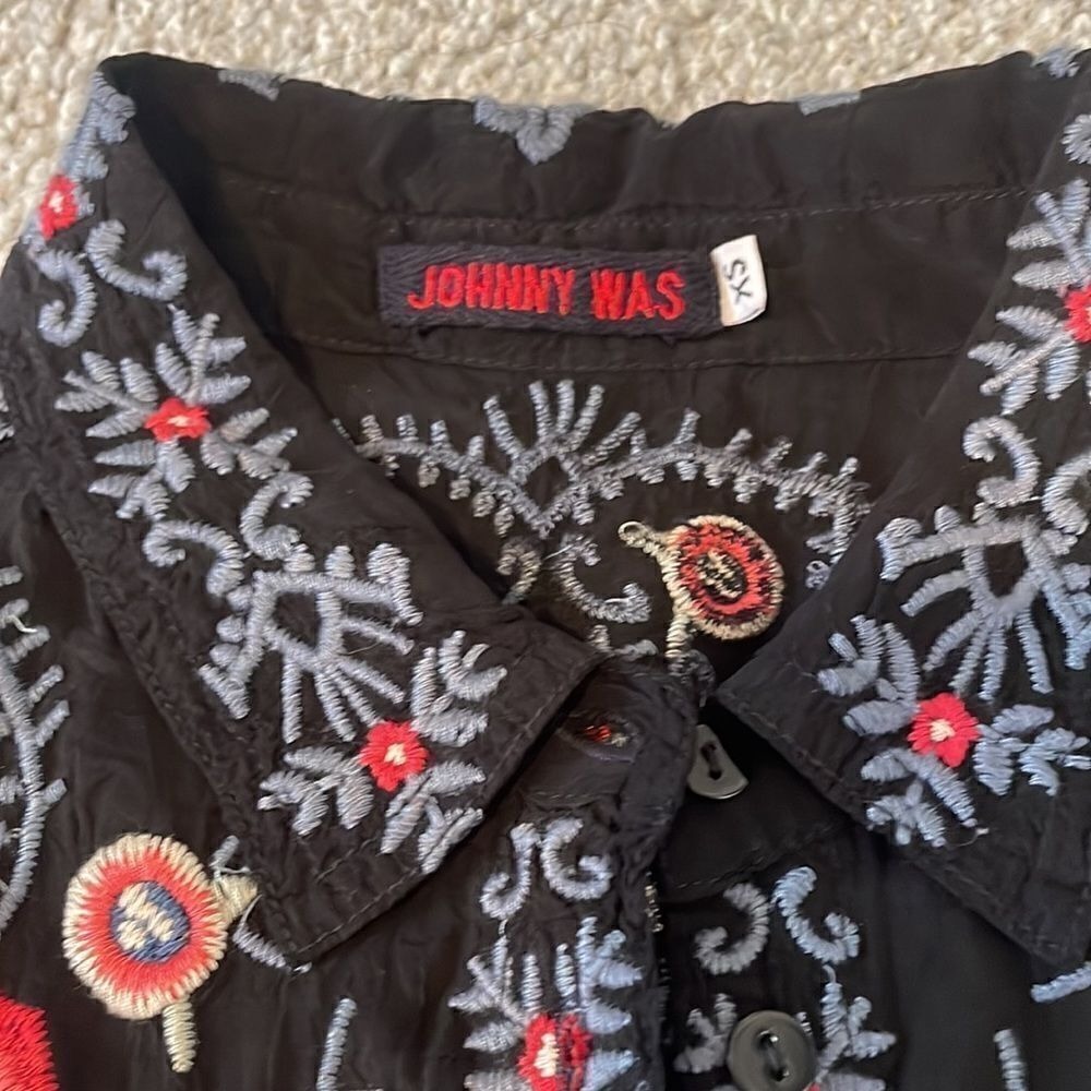 Johnny Was Woman Embroidery Blouse Top - Size: XS - Picture 4 of 7